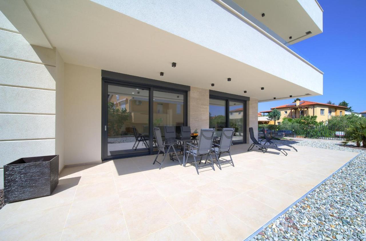 Villa Sabic By The Sea Krk Town Exteriör bild